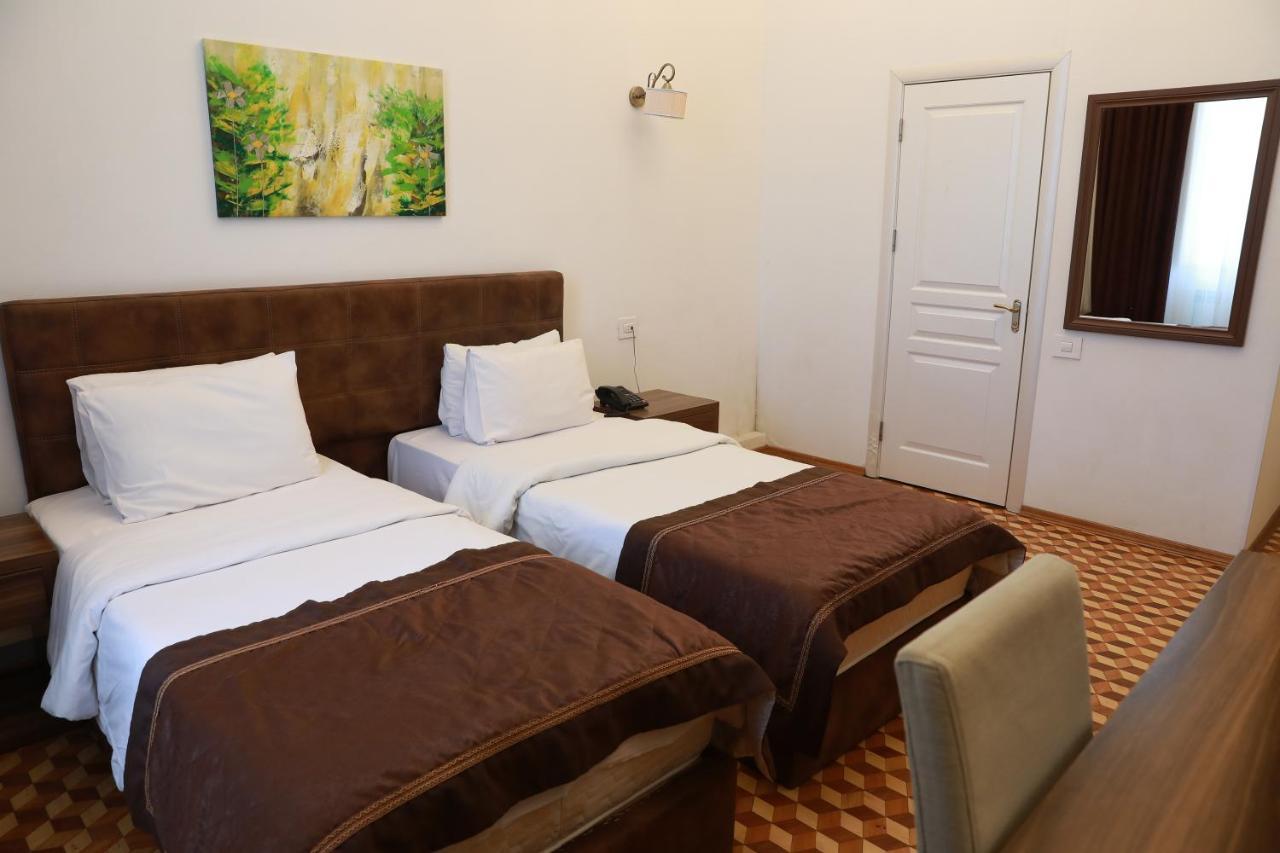 Malakan Hotel Bakoe Buitenkant foto