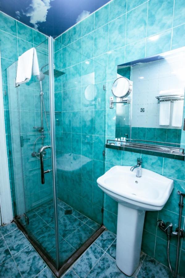 Malakan Hotel Bakoe Buitenkant foto